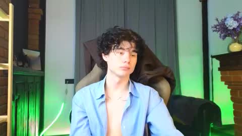 moon_gloww online show from 15, 2, 2026