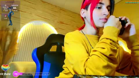 Snapshot of moon_red_r chatting on 25, 6, 2026 Moon online show from 25, 6, 2026