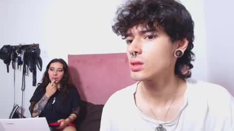 moonandzukko online show from 23, 3, 2026