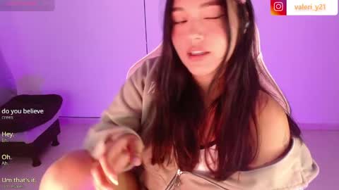 Snapshot of moonbella_bell chatting on 16, 4, 2026 bell online show from 16, 4, 2026