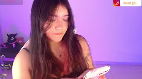 Snapshot of moonbella_bell chatting on 28, 4, 2026 bell online show from 28, 4, 2026
