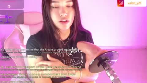 Snapshot of moonbella_bell chatting on 22, 6, 2026 bell online show from 22, 6, 2026