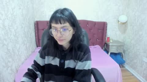 Snapshot of mooncharlotte chatting on 4, 12, 2024 Charlotte online show from 4, 12, 2024