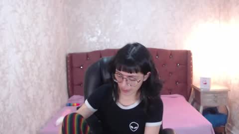 Snapshot of mooncharlotte chatting on 14, 12, 2024 Charlotte online show from 14, 12, 2024