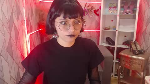 Snapshot of mooncharlotte chatting on 18, 10, 2025 Charlotte online show from 18, 10, 2025