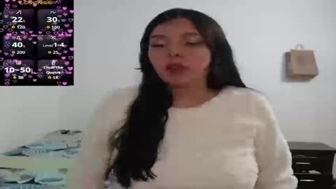 Snapshot of moondreams21 chatting on 13, 9, 2025 moondreams21 online show from 13, 9, 2025