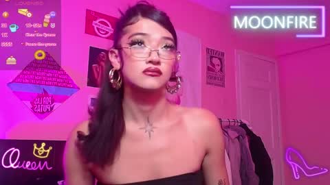 Snapshot of moonfiredance chatting on 14, 4, 2026 Nicky online show from 14, 4, 2026