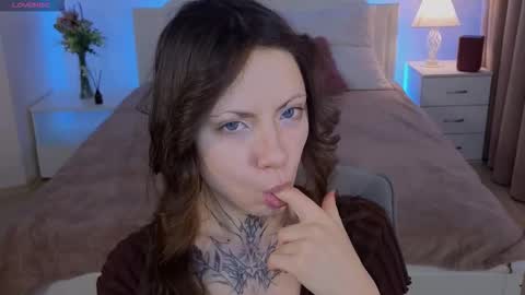 Snapshot of moonhaze_ chatting on 2, 2, 2026 Erica online show from 2, 2, 2026