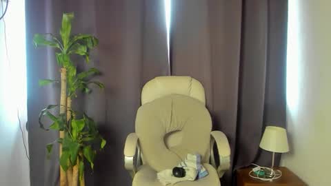 Snapshot of moonie_baddie31 chatting on 8, 1, 2026 moonie_baddie31 online show from 8, 1, 2026