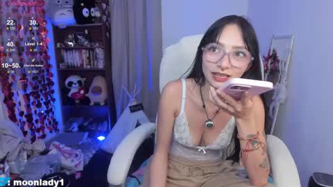 MOON  online show from 30, 5, 2026