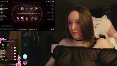 Snapshot of moonlish_siren chatting on 6, 1, 2026 Katrin online show from 6, 1, 2026