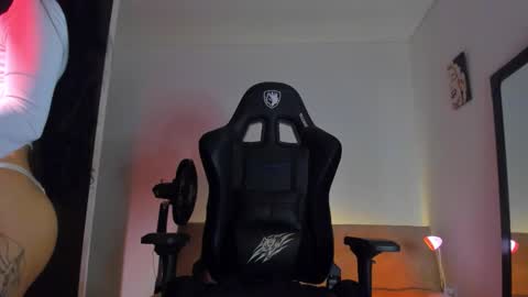 Snapshot of moonmadison chatting on 21, 3, 2026 Madison online show from 21, 3, 2026