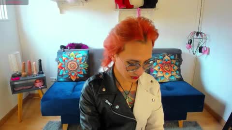 Moon online show from 31, 10, 2025