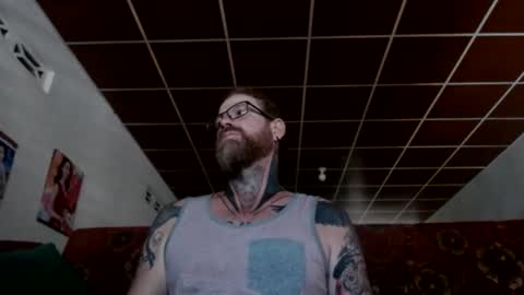 Snapshot of moonroxxx chatting on 19, 2, 2025 Scott and online show from 19, 2, 2025