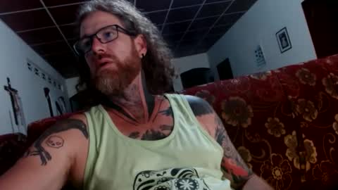 Snapshot of moonroxxx chatting on 26, 2, 2025 Scott and online show from 26, 2, 2025