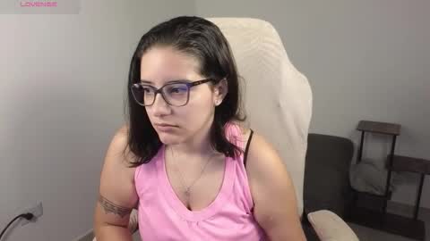 Snapshot of moonwoman_ chatting on 23, 10, 2025 Moon Woman online show from 23, 10, 2025