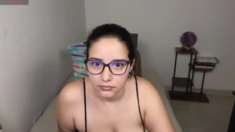 Snapshot of moonwoman_ chatting on 21, 4, 2026 Moon Woman online show from 21, 4, 2026