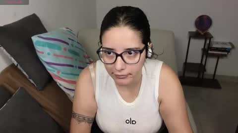 Snapshot of moonwoman_ chatting on 26, 4, 2026 Moon Woman online show from 26, 4, 2026