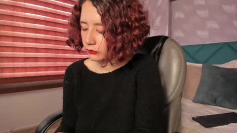 Snapshot of moony_14 chatting on 11, 1, 2025 Michelle online show from 11, 1, 2025