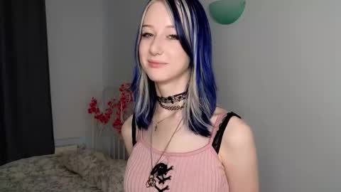 Snapshot of mooon_lightt chatting on 17, 9, 2025 Lilith online show from 17, 9, 2025