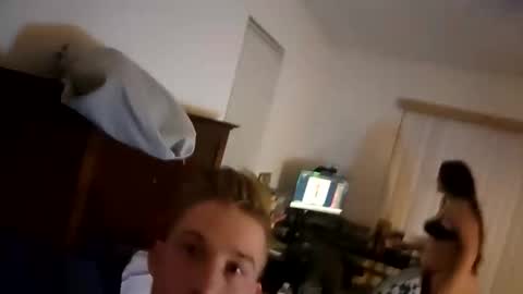 M00SE online show from 21, 4, 2026