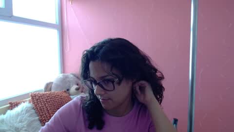 Snapshot of mora_haze chatting on 9, 1, 2025 Mora Haze 3 online show from 9, 1, 2025
