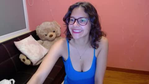 Snapshot of mora_haze chatting on 27, 2, 2025 Mora Haze 3 online show from 27, 2, 2025