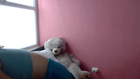 Snapshot of mora_haze chatting on 10, 3, 2025 Mora Haze 3 online show from 10, 3, 2025
