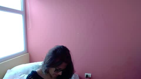 Snapshot of mora_haze chatting on 17, 9, 2025 Mora Haze 3 online show from 17, 9, 2025