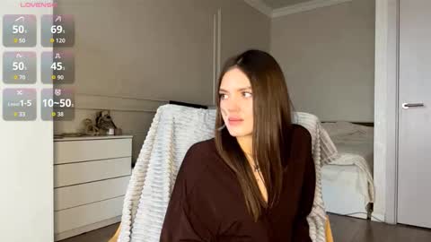 Snapshot of moraimfeld chatting on 6, 10, 2025 Fleyva online show from 6, 10, 2025