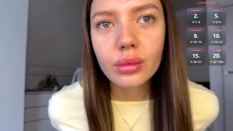 Snapshot of moraimfeld chatting on 15, 10, 2025 Fleyva online show from 15, 10, 2025