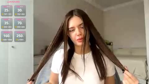 Snapshot of moraimfeld chatting on 17, 10, 2025 Fleyva online show from 17, 10, 2025