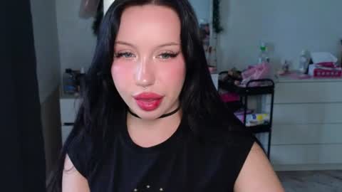 Snapshot of moranagoddess chatting on 22, 6, 2026 Morana follow my boosty online show from 22, 6, 2026
