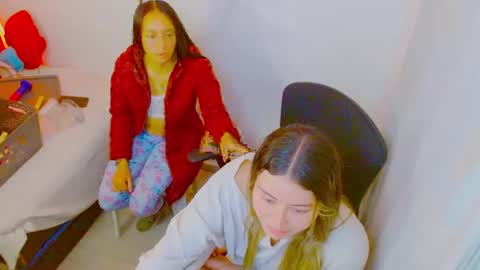 Snapshot of more_xxx chatting on 23, 9, 2025 more_xxx online show from 23, 9, 2025