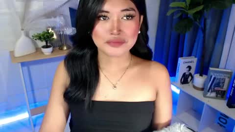 Snapshot of morenaaries12 chatting on 23, 3, 2026 MIA online show from 23, 3, 2026