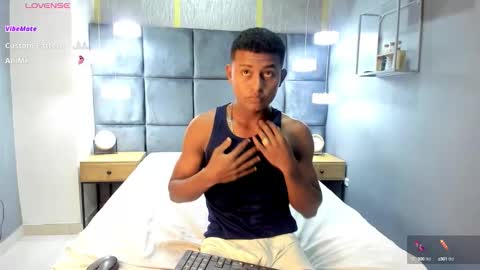 Snapshot of morenitodigno chatting on 2, 10, 2025 Mmorenito online show from 2, 10, 2025