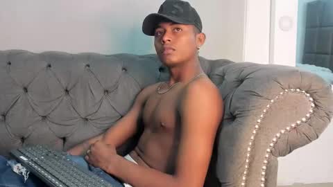 Snapshot of morenitodigno chatting on 11, 10, 2025 Mmorenito online show from 11, 10, 2025