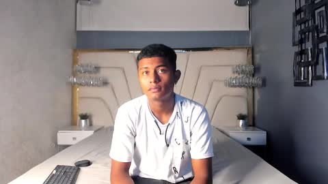 Snapshot of morenitodigno chatting on 15, 10, 2025 Mmorenito online show from 15, 10, 2025