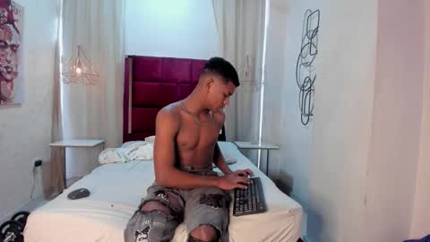 Snapshot of morenitodigno chatting on 29, 10, 2025 Mmorenito online show from 29, 10, 2025