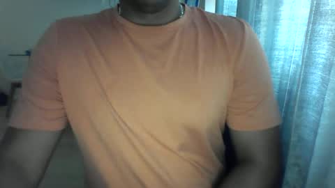 Snapshot of morenolatin19 chatting on 24, 6, 2026 Jos Luis online show from 24, 6, 2026
