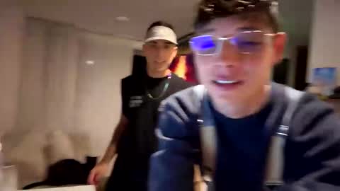   online show from 14, 10, 2025