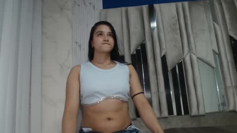 Snapshot of morganandmegan chatting on 27, 11, 2025 MORGAN AND MEGAN online show from 27, 11, 2025