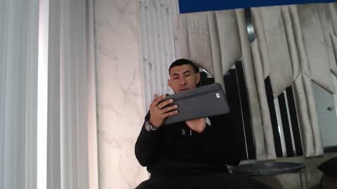 Snapshot of morganandmegan chatting on 5, 12, 2025 MORGAN AND MEGAN online show from 5, 12, 2025