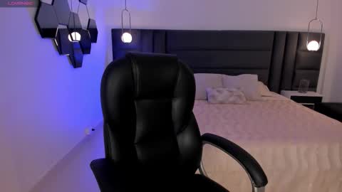 Morgan Hicks online show from 15, 9, 2025