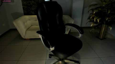 Snapshot of morganhicks chatting on 17, 3, 2026 Morgan Hicks online show from 17, 3, 2026