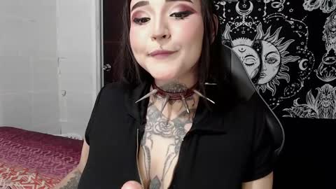 Morgan Moon online show from 7, 10, 2025