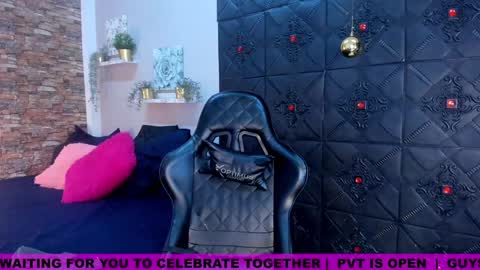 Snapshot of morochaa_fire chatting on 23, 12, 2024 Morocha online show from 23, 12, 2024