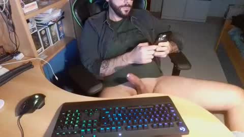 Snapshot of morpheus1900 chatting on 10, 1, 2025 morpheus1900 online show from 10, 1, 2025