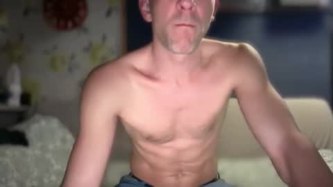 MORRIS 007 online show from 18, 2, 2026