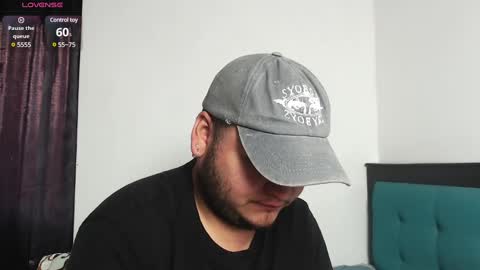 moshi_uwu online show from 2, 3, 2025